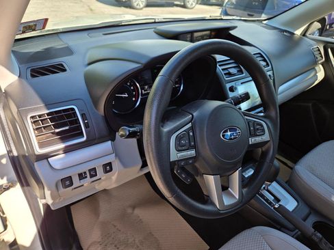 Used 2017 Subaru Forester 2.5i Premium AWD/4WD image 17
