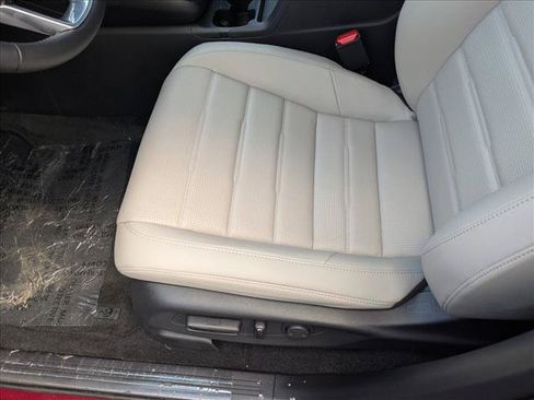 Used 2026 Honda CR-V EX-L image 3