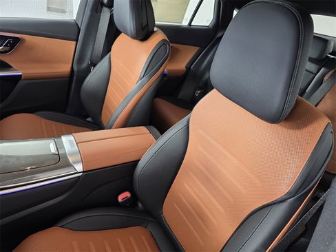 New 2026 Mercedes-Benz GLC 43 AMG 4MATIC Coupe image 8