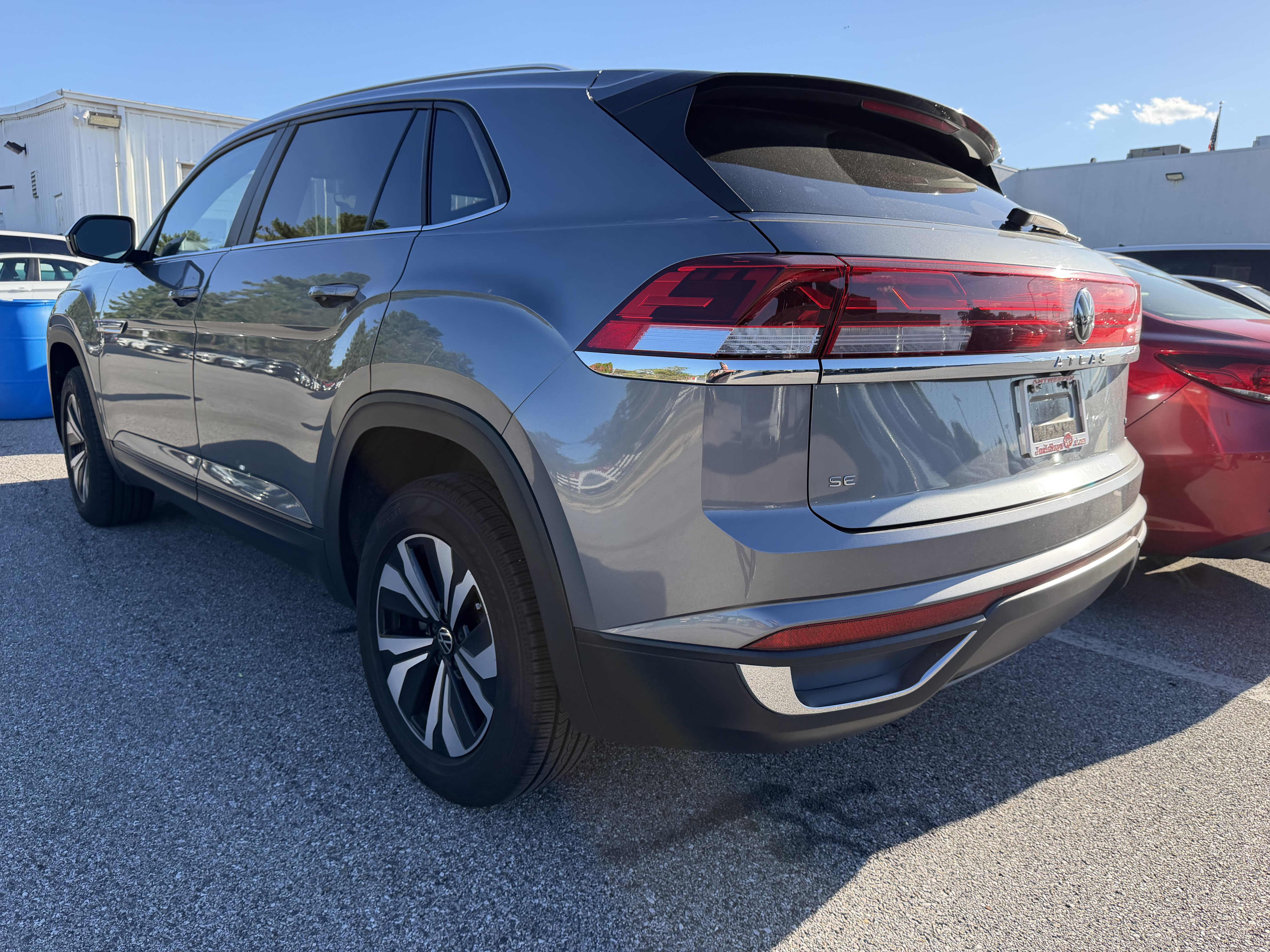 Used 2024 Volkswagen Atlas Cross Sport SE AWD/4WD image 10