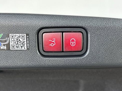 New 2025 Mercedes-Benz E 350 Sedan image 30