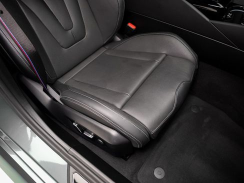 Used 2025 BMW M5 w/ Carbon Package image 69