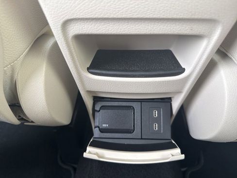 Used 2025 Mercedes-Benz GLA 250 4MATIC image 17