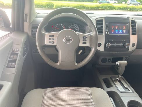 Used 2019 Nissan Frontier SV RWD image 16