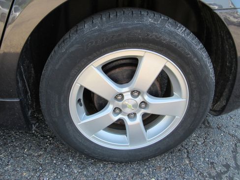 Used 2016 Chevrolet Cruze LT w/ Sun And Sound Package image 13