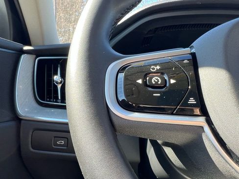 Certified 2025 Volvo XC60 B5 Plus AWD/4WD image 12