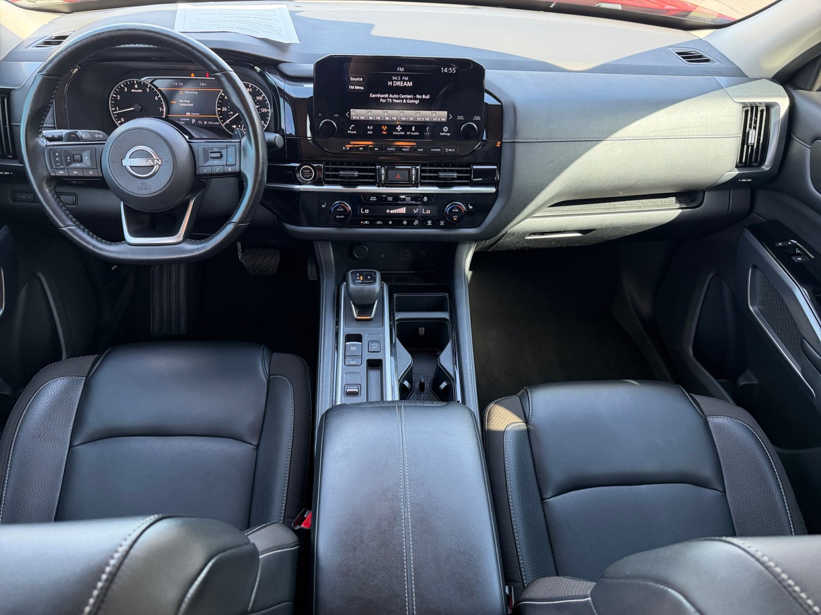 Used 2023 Nissan Pathfinder SL w/ Lighting Package (N92) FWD image 12