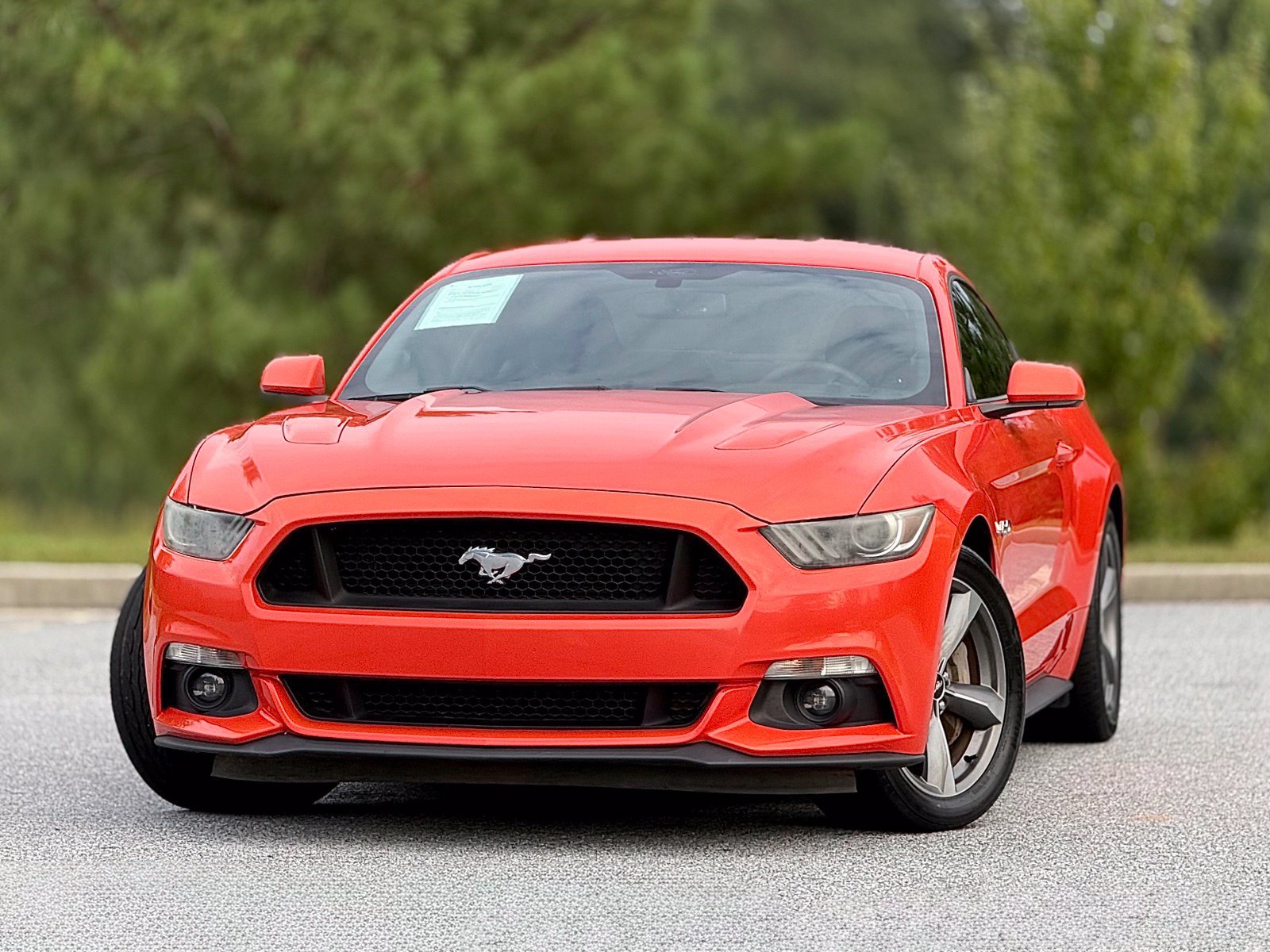 Used 2016 Ford Mustang GT RWD image 2