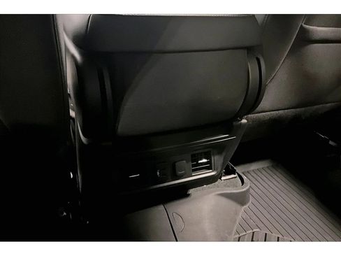 Used 2021 Chevrolet Silverado 1500 RST image 34