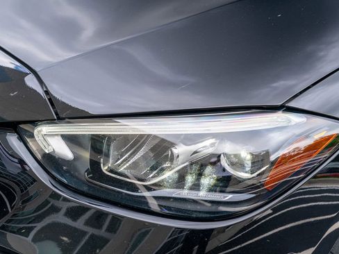 Used 2024 Mercedes-Benz C 300 4MATIC Sedan image 27