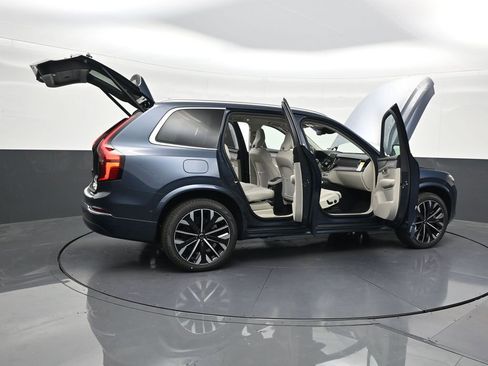 New 2026 Volvo XC90 T8 Ultra w/ Protection Package Premier AWD/4WD image 29