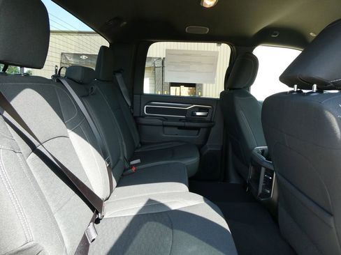 New 2026 RAM 2500 Big Horn AWD/4WD image 13