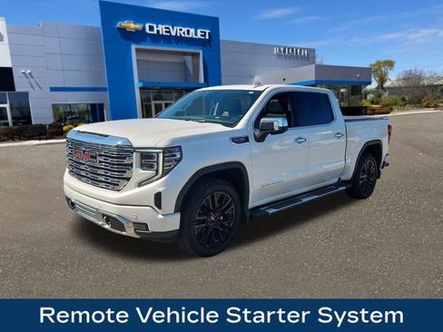 Used 2023 GMC Sierra 1500 Denali AWD/4WD image 3