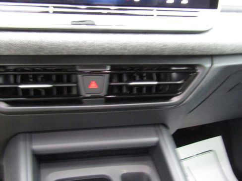 New 2026 Volkswagen Tiguan S AWD/4WD image 30