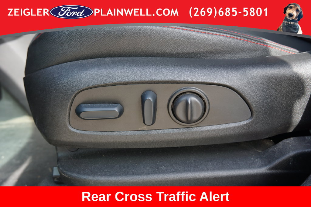 Used 2023 Chevrolet Equinox RS w/ LPO, Floor Liner Package FWD image 18