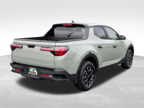 Used 2024 Hyundai Santa Cruz SEL AWD/4WD image 5