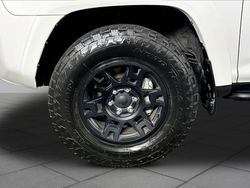 Used 2024 Toyota 4Runner SR5 Premium w/ Moonroof Package image 11