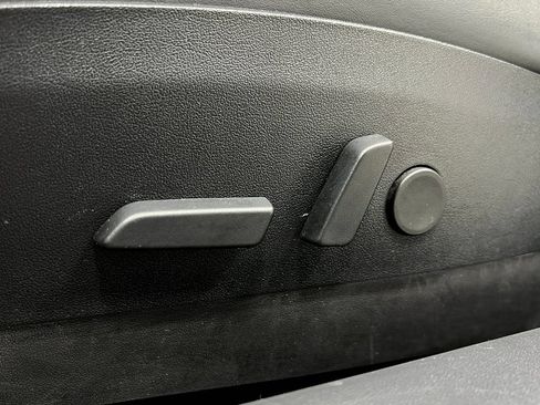 Used 2018 Tesla Model 3 Long Range RWD image 18