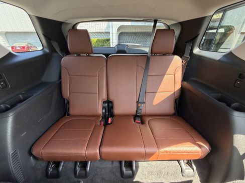 Used 2019 Chevrolet Traverse High Country AWD/4WD image 5