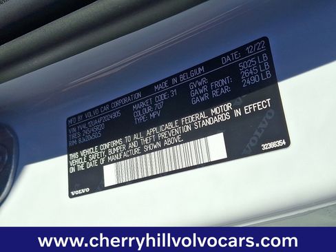 Certified 2023 Volvo XC40 B5 Ultimate w/ Protection Package Premier image 28