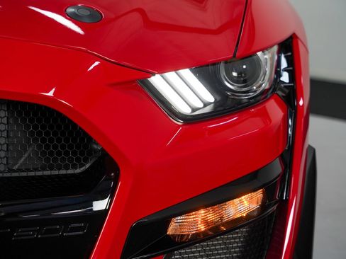 Used 2021 Ford Mustang Shelby GT500 w/ Carbon Fiber Handling Package RWD image 13