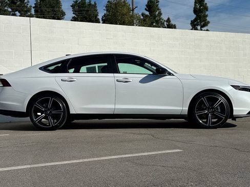 Certified 2025 Honda Accord Sport image 6