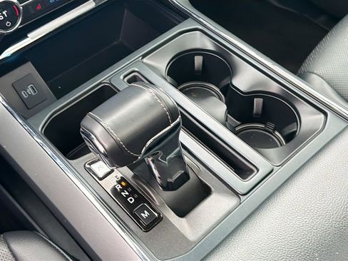 Used 2021 Ford F150 Lariat image 29