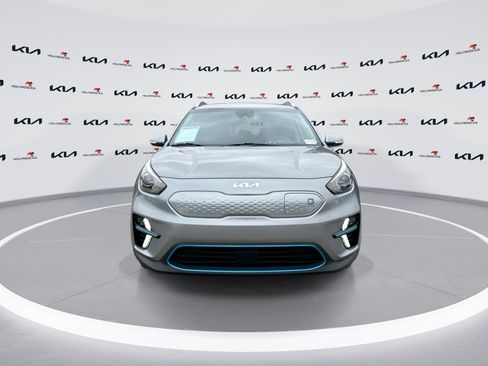 Used 2022 Kia Niro EX Premium w/ Cold Weather Package image 3