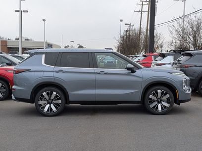 New 2026 Mitsubishi Outlander SE