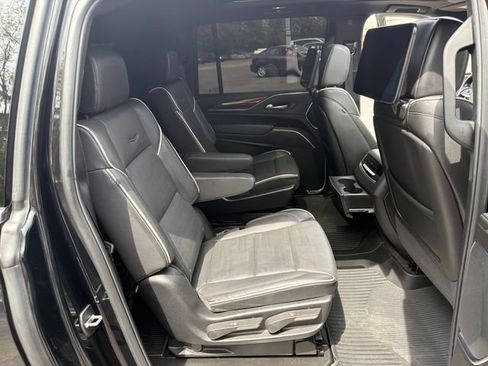 Used 2024 Cadillac Escalade ESV Premium Luxury w/ Performance Package AWD/4WD image 48