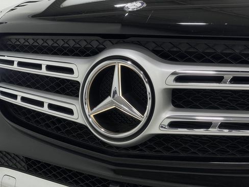 Used 2017 Mercedes-Benz GLS 450 4MATIC w/ Premium Package image 40