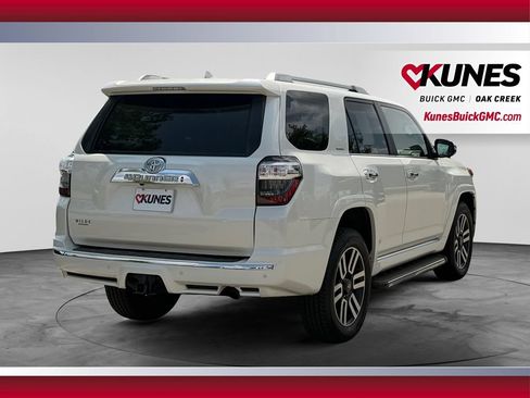 Used 2018 Toyota 4Runner Limited AWD/4WD image 10