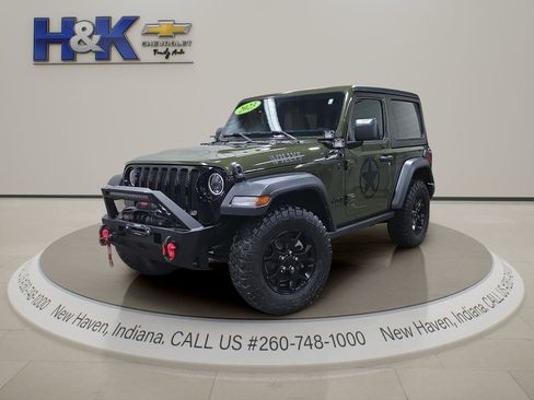Used 2022 Jeep Wrangler Sport AWD/4WD image 3