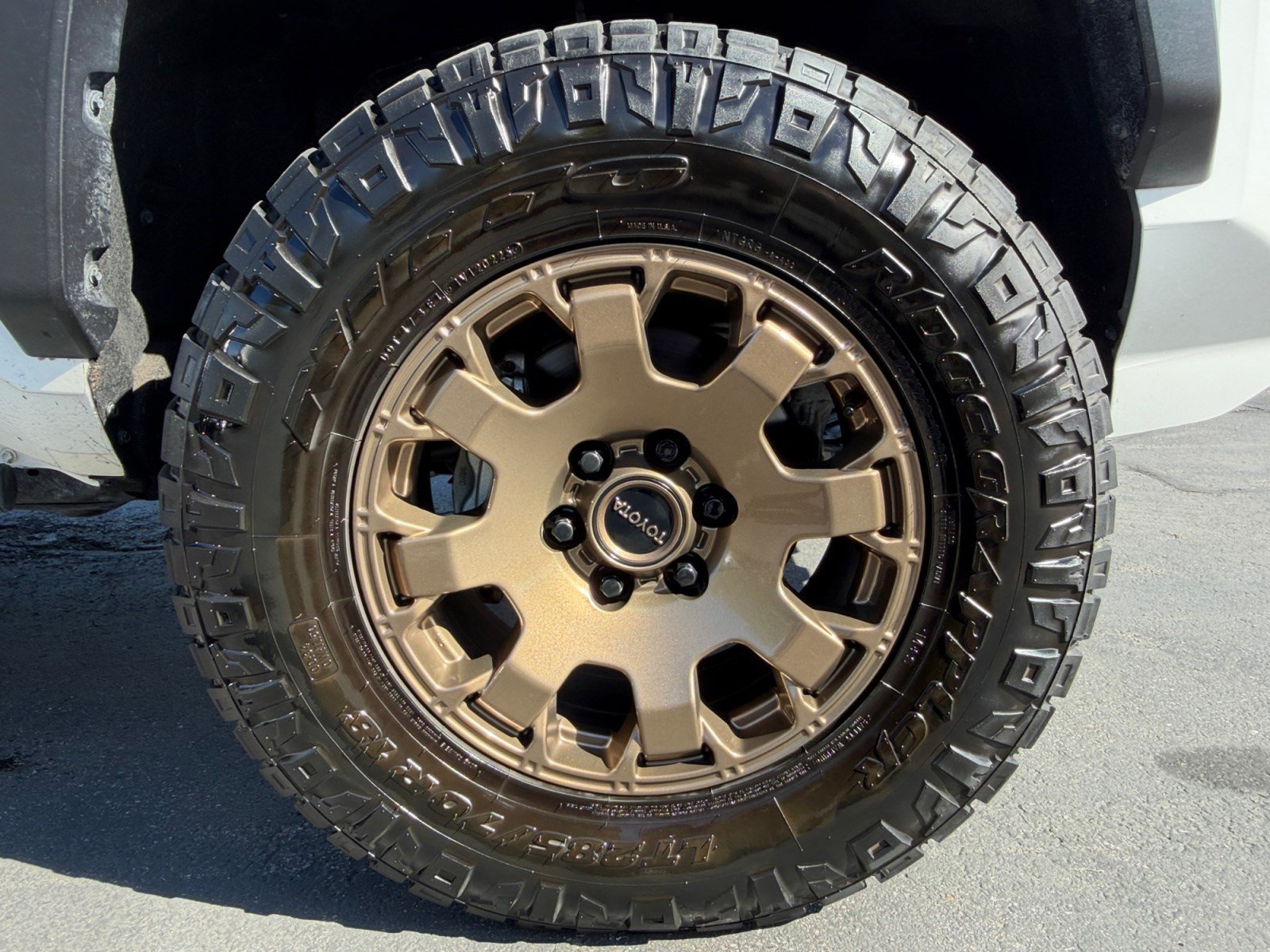 Certified 2025 Toyota Tacoma 4x4 Double Cab Hybrid image 29