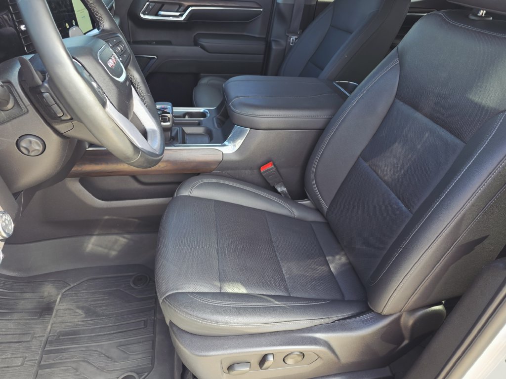 Used 2024 GMC Sierra 1500 SLT AWD/4WD image 13