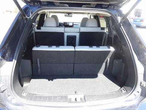 Used 2025 Mitsubishi Outlander SE image 8