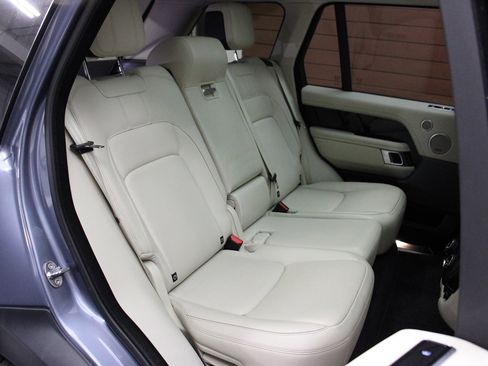 Used 2018 Land Rover Range Rover image 40