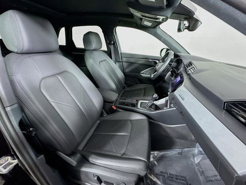Used 2021 Audi Q3 2.0T Premium w/ Convenience Package image 29