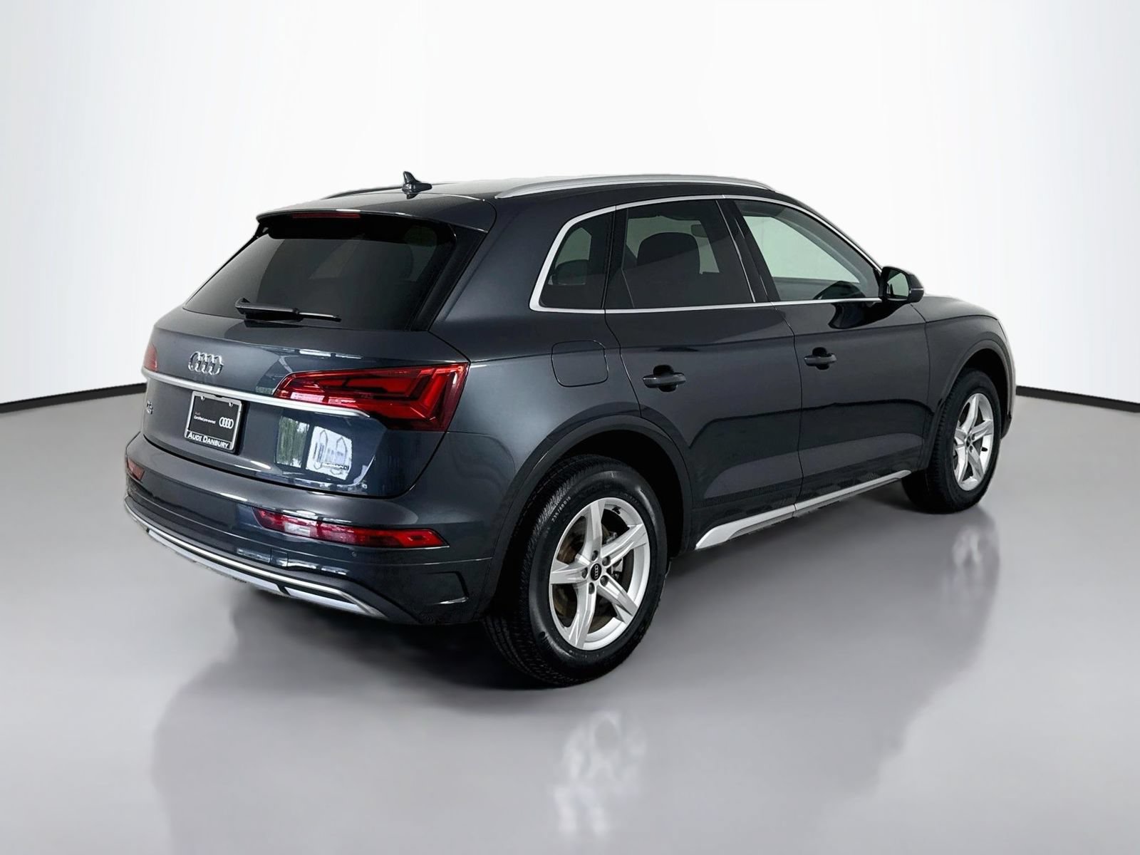 Certified 2023 Audi Q5 Premium w/ Convenience Package AWD/4WD image 9