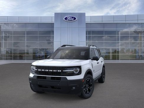 New 2026 Ford Bronco Sport Outer Banks w/ Outer Banks Tech Package+ AWD/4WD image 2
