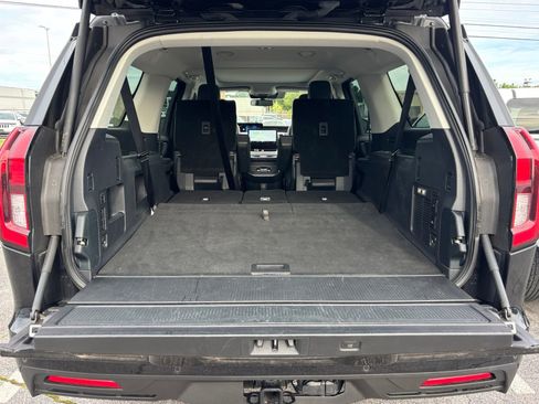 Used 2025 Ford Expedition Max Active AWD/4WD image 16