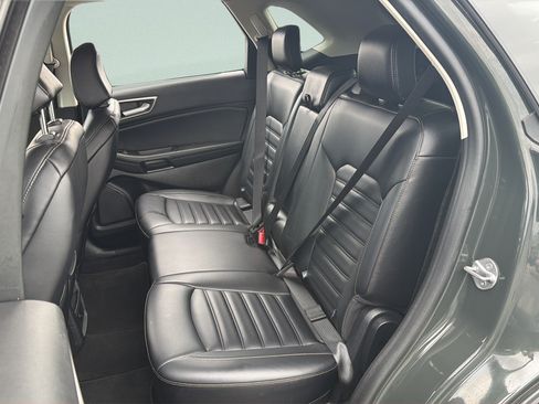 Used 2024 Ford Edge SEL AWD/4WD image 9