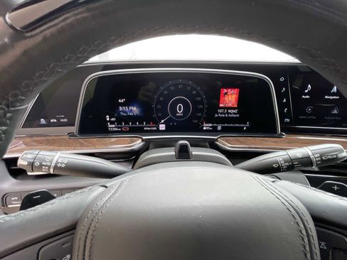 Certified 2021 Cadillac Escalade ESV Sport Platinum image 11