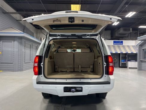 Used 2012 Chevrolet Suburban LT w/ Luxury Package AWD/4WD image 9