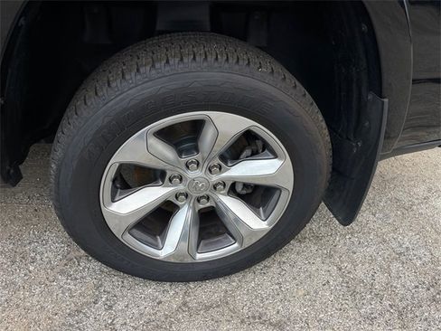 Used 2021 RAM 1500 Limited w/ Body Color Bumper Group image 24