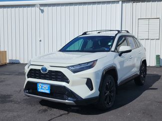 Used 2022 Toyota RAV4 SE w/ SE Grade Weather Package AWD/4WD video 1