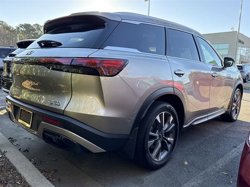 Used 2024 INFINITI QX60 Luxe image 12