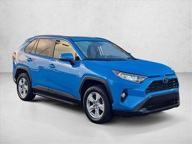 Used 2019 Toyota RAV4 XLE FWD image 3