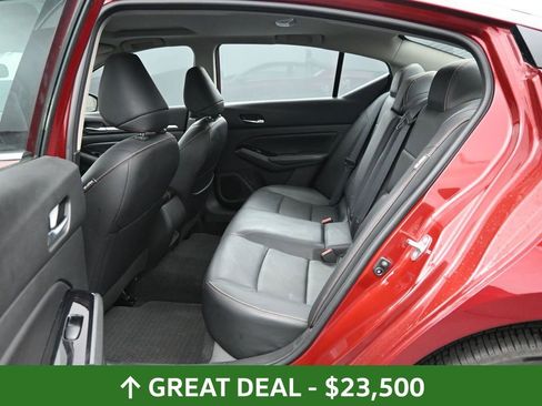 Used 2024 Nissan Altima 2.5 SR w/ SR Premium Package image 19