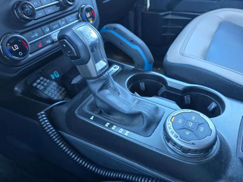 Used 2023 Ford Bronco Wildtrak AWD/4WD image 16